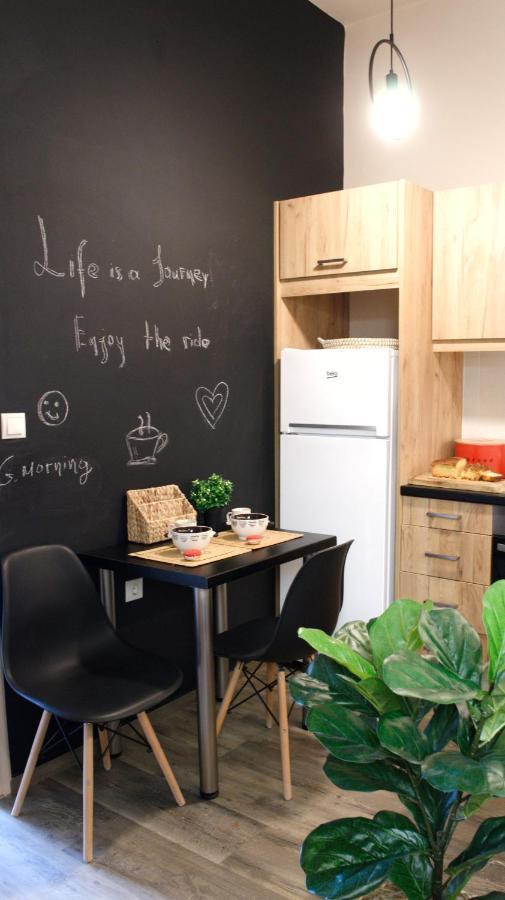 Aelia Apartment Ликсури Екстериор снимка